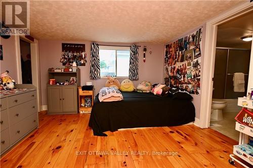 701 Fischer Street, Pembroke, ON - Indoor Photo Showing Bedroom