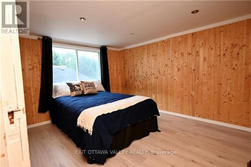 701 Fischer Street, Pembroke, ON - Indoor Photo Showing Bedroom