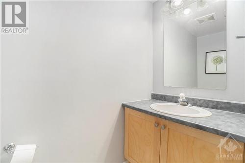 249 Clarence Street, Ottawa, ON - Indoor Photo Showing Bathroom