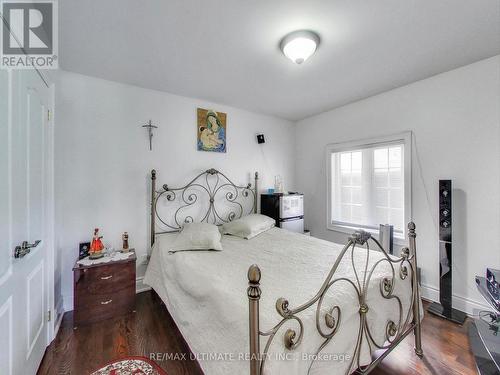 26 Dynevor Road, Toronto, ON - Indoor Photo Showing Bedroom