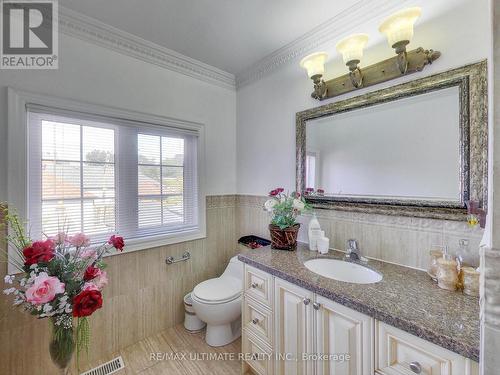 26 Dynevor Road, Toronto, ON - Indoor Photo Showing Bathroom