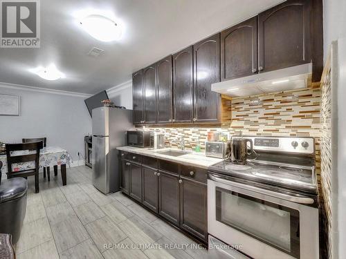 26 Dynevor Road, Toronto, ON - Indoor Photo Showing Kitchen