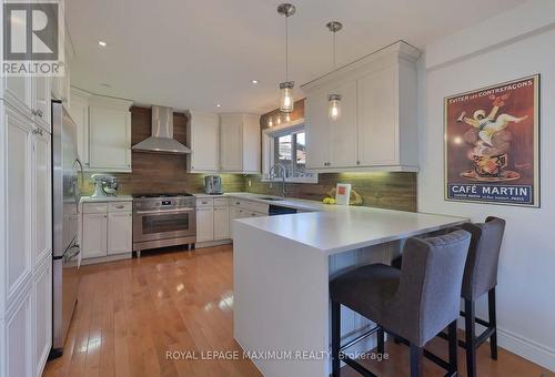 44 North Ridge Road, Vaughan, ON - Indoor Photo Showing Kitchen With Upgraded Kitchen