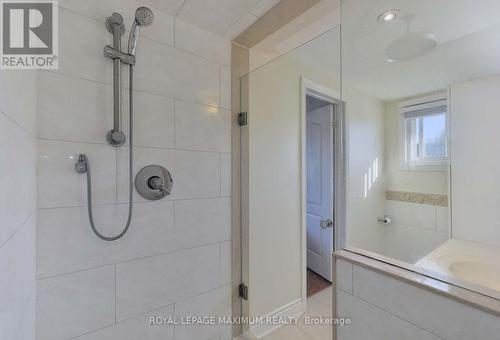 44 North Ridge Road, Vaughan, ON - Indoor Photo Showing Bathroom