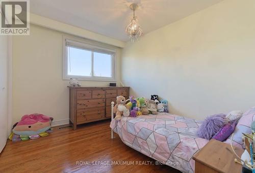 44 North Ridge Road, Vaughan, ON - Indoor Photo Showing Bedroom