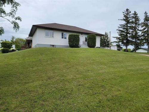 152 2Nd Street Se, Minnedosa, MB - Outdoor