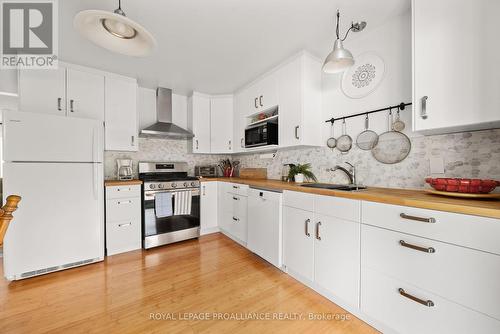 26 Tanner Drive, Stirling-Rawdon, ON - Indoor Photo Showing Kitchen