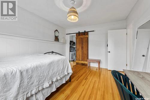 3615 Hill Avenue, Regina, SK - Indoor Photo Showing Bedroom