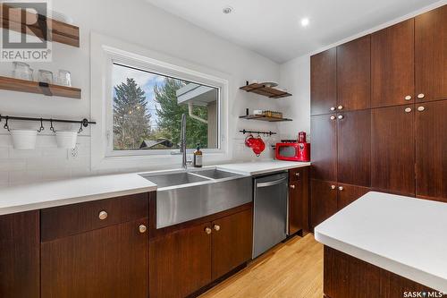 3615 Hill Avenue, Regina, SK - Indoor Photo Showing Kitchen With Double Sink