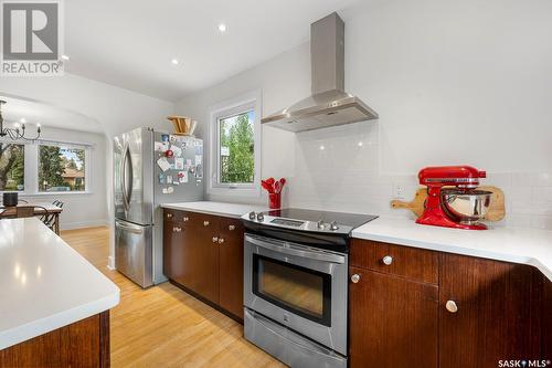 3615 Hill Avenue, Regina, SK - Indoor Photo Showing Kitchen