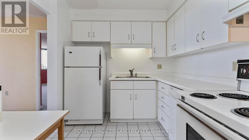 1105 - 695 Richmond Street, London, ON - Indoor Photo Showing Kitchen