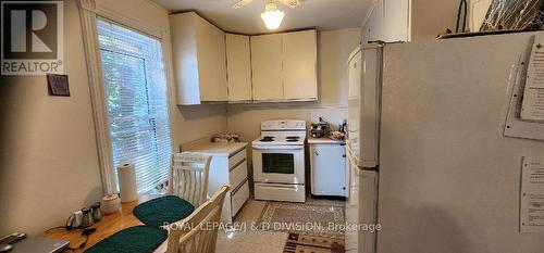 2 - 12 Neywash Street, Orillia, ON - Indoor Photo Showing Kitchen