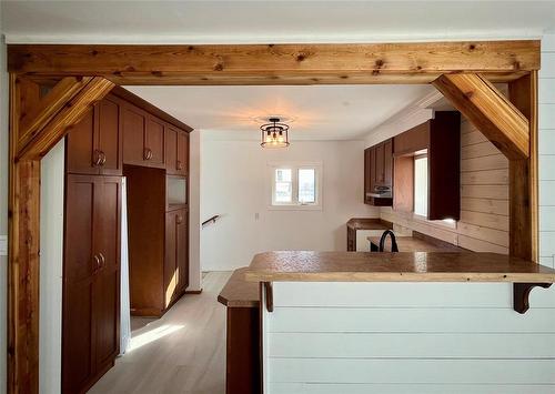 302 Johnson Street, Boissevain, MB - Indoor Photo Showing Kitchen