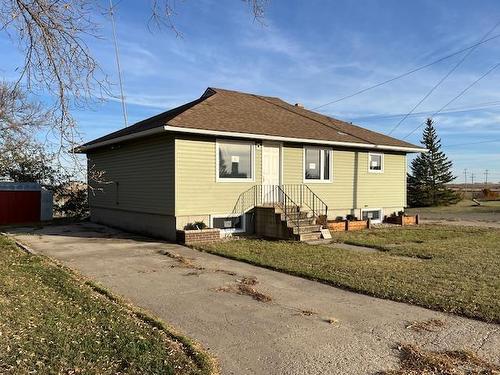 302 Johnson Street, Boissevain, MB - Outdoor