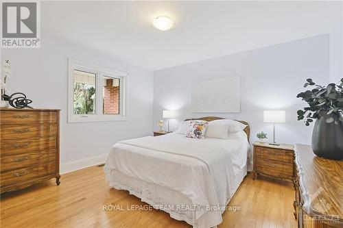 1133 Normandy Crescent, Ottawa, ON - Indoor Photo Showing Bedroom