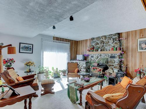 Salon - 84 Grand Boulevard O., Saint-Bruno-De-Montarville, QC - Indoor Photo Showing Living Room