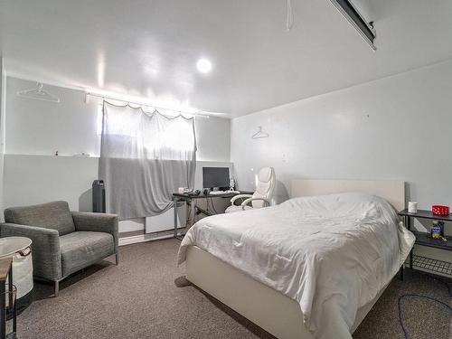 Chambre Ã Â coucher - 27 Boul. Laurentien, Repentigny (Repentigny), QC - Indoor Photo Showing Bedroom