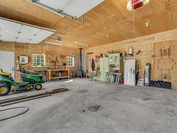 Garage - 