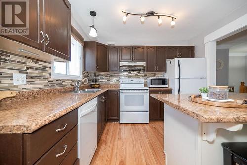 1108 Boundary Road, Pembroke, ON - Indoor Photo Showing Kitchen With Double Sink