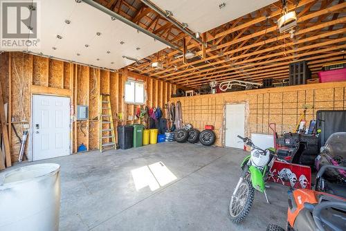 1108 Boundary Road, Pembroke, ON - Indoor Photo Showing Garage