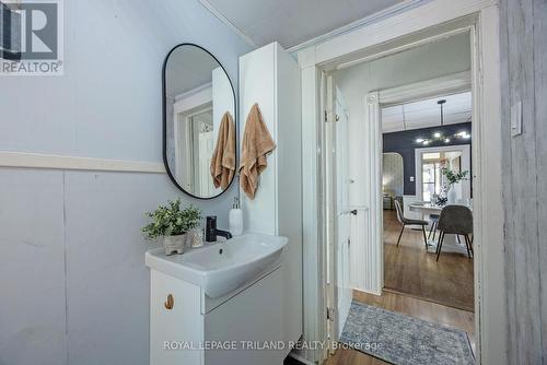 39 Woodworth Avenue, St. Thomas, ON - Indoor Photo Showing Bathroom