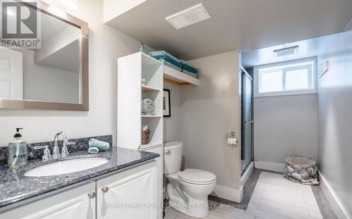 1 Picton Street W, Hamilton, ON - Indoor Photo Showing Bathroom