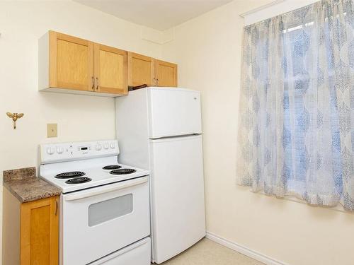 210 Norah Street N, Thunder Bay, ON - Indoor Photo Showing Kitchen