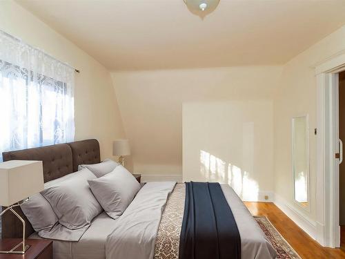 210 Norah Street N, Thunder Bay, ON - Indoor Photo Showing Bedroom