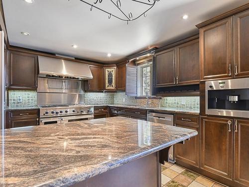 Cuisine - 236 Ch. Tessier, Saint-Zénon, QC - Indoor Photo Showing Kitchen With Upgraded Kitchen