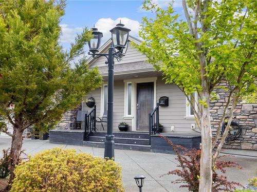 321 Carnegie St, Campbell River, BC 