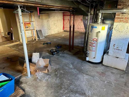 209 Regina Avenue, Thunder Bay, ON - Indoor Photo Showing Basement