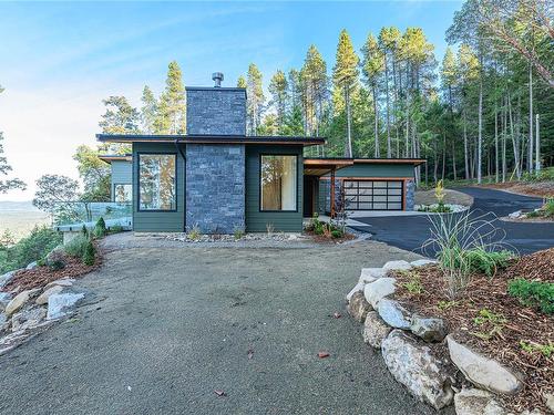 404 Wilkie Way, Salt Spring, BC 