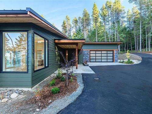 404 Wilkie Way, Salt Spring, BC 