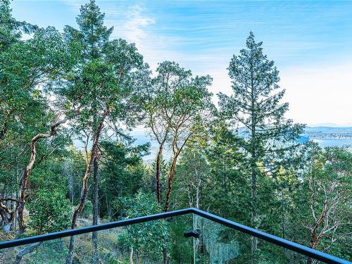 404 Wilkie Way, Salt Spring, BC 