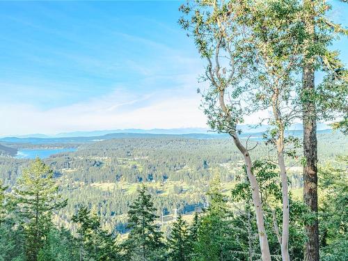 404 Wilkie Way, Salt Spring, BC 