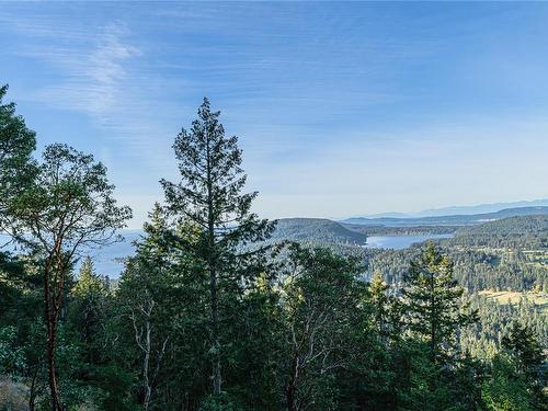 404 Wilkie Way, Salt Spring, BC 