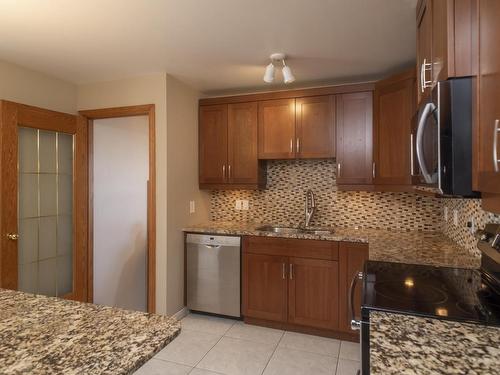 3237 Chilton Ave., Thunder Bay, ON - Indoor Photo Showing Kitchen