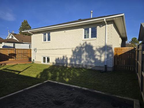 3237 Chilton Ave., Thunder Bay, ON - Outdoor With Deck Patio Veranda With Exterior