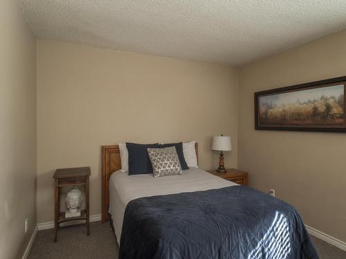 402 Brant St, Thunder Bay, ON - Indoor Photo Showing Bedroom