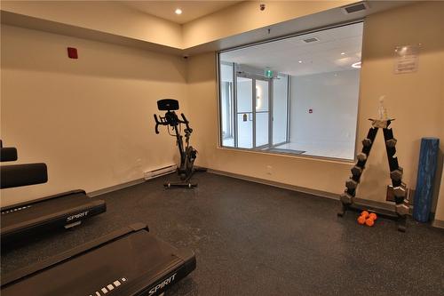 414-2555 Lakeshore Road, Vernon, BC - Indoor Photo Showing Gym Room