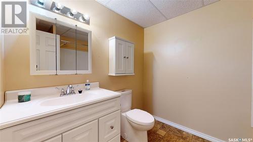 4609 Padwick Avenue, Regina, SK - Indoor Photo Showing Bathroom