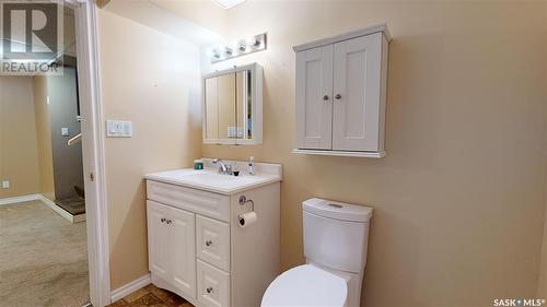 4609 Padwick Avenue, Regina, SK - Indoor Photo Showing Bathroom