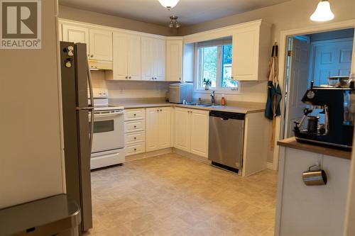 14 Baltimore Street, St. John'S, NL - Indoor Photo Showing Kitchen