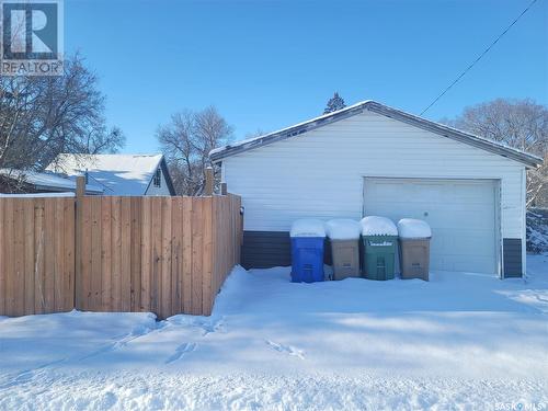 31 Charles Crescent, Regina, SK - Outdoor