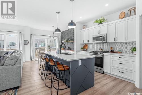 248 Thakur Street, Saskatoon, SK - Indoor Photo Showing Kitchen With Upgraded Kitchen