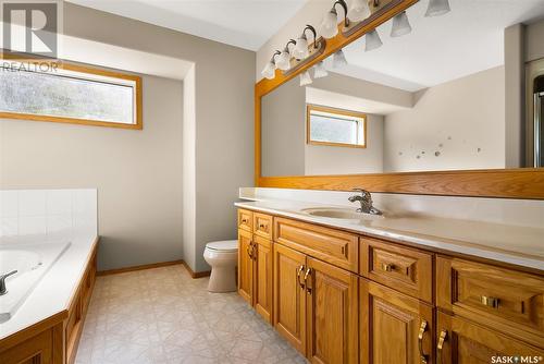 76 St Andrews Bay, Emerald Park, SK - Indoor Photo Showing Bathroom