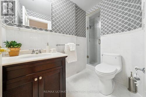 5 - 578 Spadina Avenue, Toronto, ON - Indoor Photo Showing Bathroom