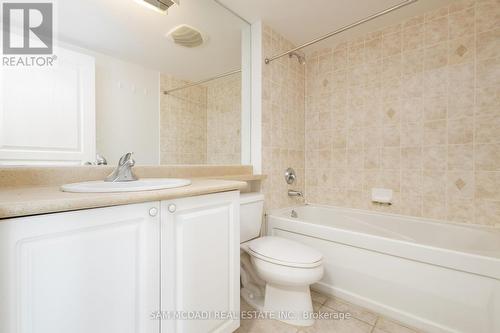 3209 - 18 Yonge Street, Toronto, ON - Indoor Photo Showing Bathroom