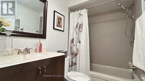 65 Fort Dearborn Drive, Toronto, ON - Indoor Photo Showing Bathroom