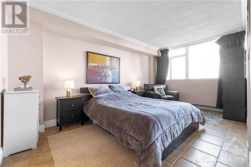 530 Laurier Avenue Unit#1510, Ottawa, ON - Indoor Photo Showing Bedroom